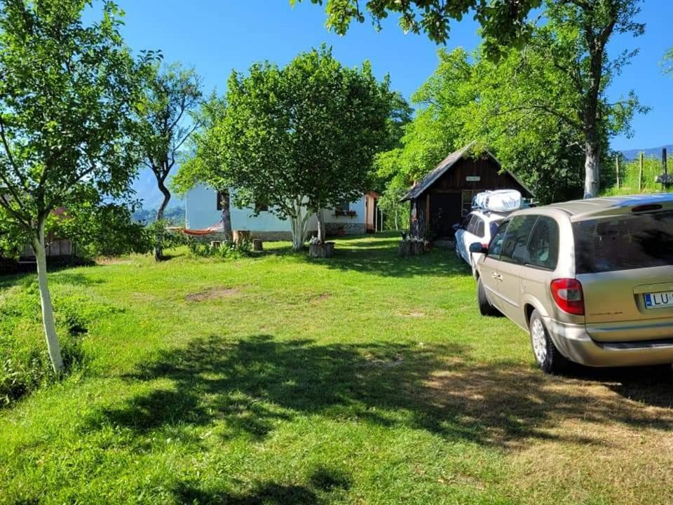 Etno Guest House Lalovic Тиентище Екстериор снимка