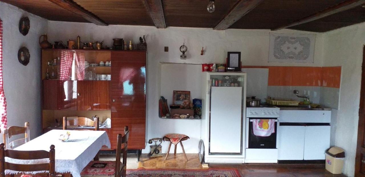 Etno Guest House Lalovic Тиентище Екстериор снимка