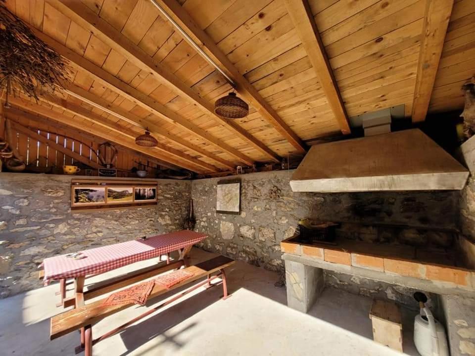 Etno Guest House Lalovic Тиентище Екстериор снимка