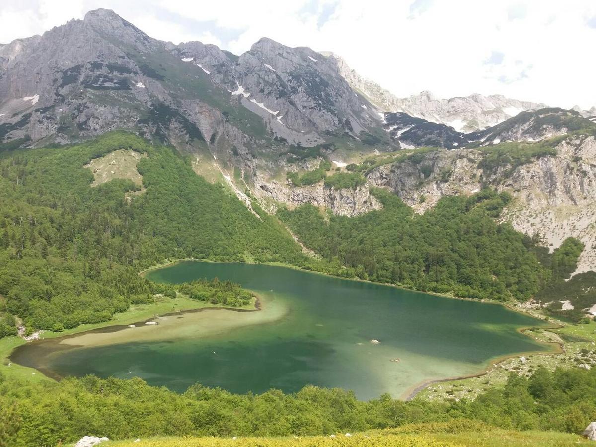 Etno Guest House Lalovic Тиентище Екстериор снимка